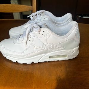 Nike Air Max 90 Se in White & Multi